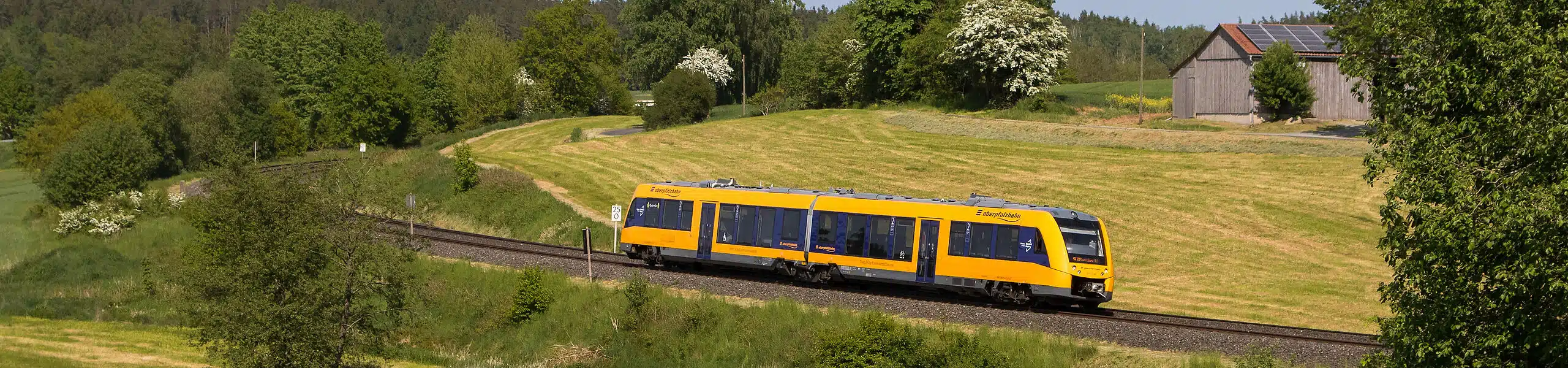 Oberpfalzbahn in der Betriebshalle